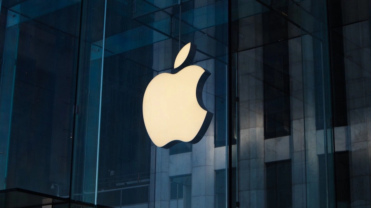 Apple - Customer Centric