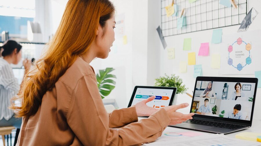 Phỏng vấn nhóm phù hợp với việc đánh giá khả năng làm việc nhóm của ứng viên
