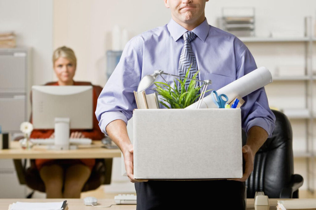 Quy định đơn phương chấm dứt hợp đồng lao động