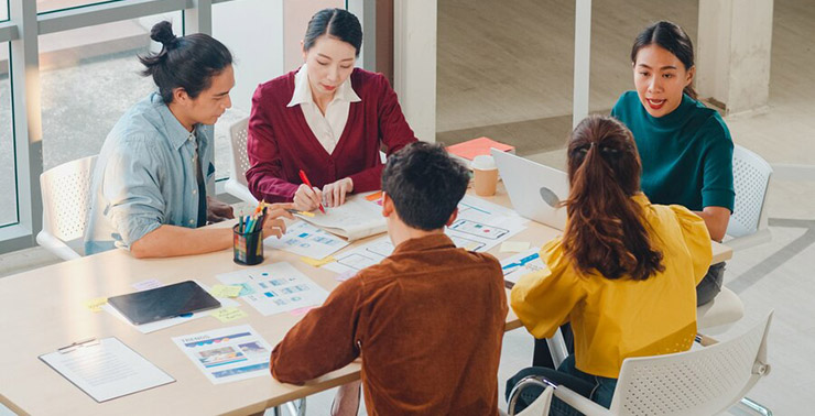 Tuy nhiên trong công việc và cuộc sống, gen Z thường hay bị hiểu lầm