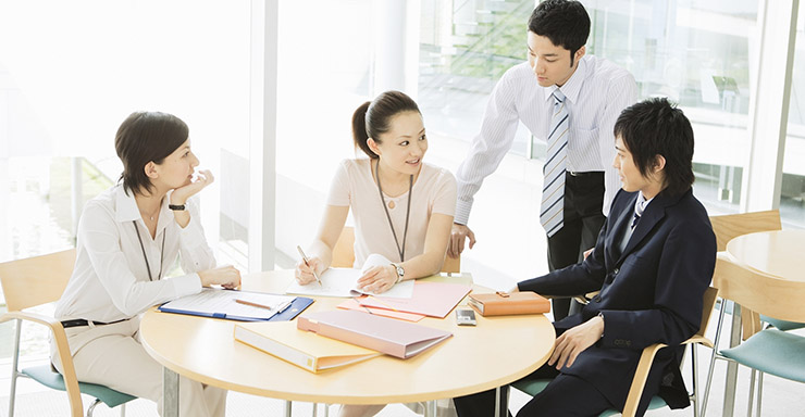 Sự gắn bó với doanh nghiệp của một nhân viên còn thể hiện ở sự hòa đồng, thân thiện