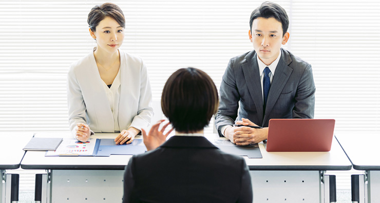 Bạn chú ý không nên đưa ra những câu hỏi không liên quan đến chuyên môn