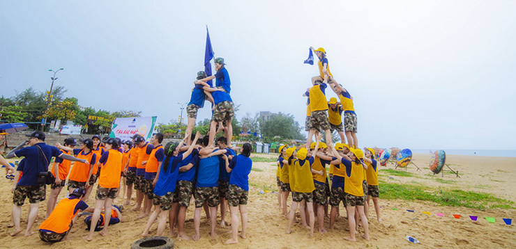 Trò chơi team building ngoài trời
