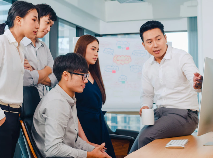 những buổi huấn luyện theo phòng ban và theo khối