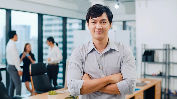 Phong cách quản lý chuyên quyền là phong cách mà người quản lý tập trung toàn quyền lãnh đạo vào việc quản lý công ty