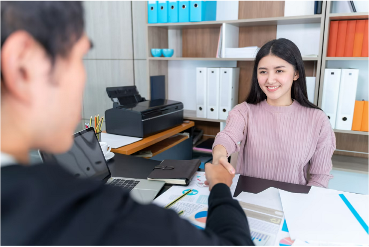 Nhân viên thu mua làm nhiều công việc nên bạn cần phỏng vấn kỹ