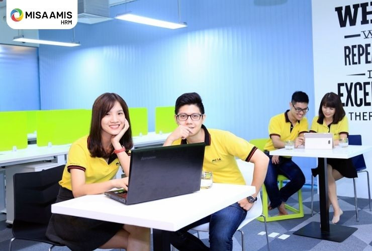giá phần mềm chấm công amis 