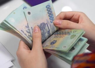 chi phí lương chiếm bao nhiêu doanh thu