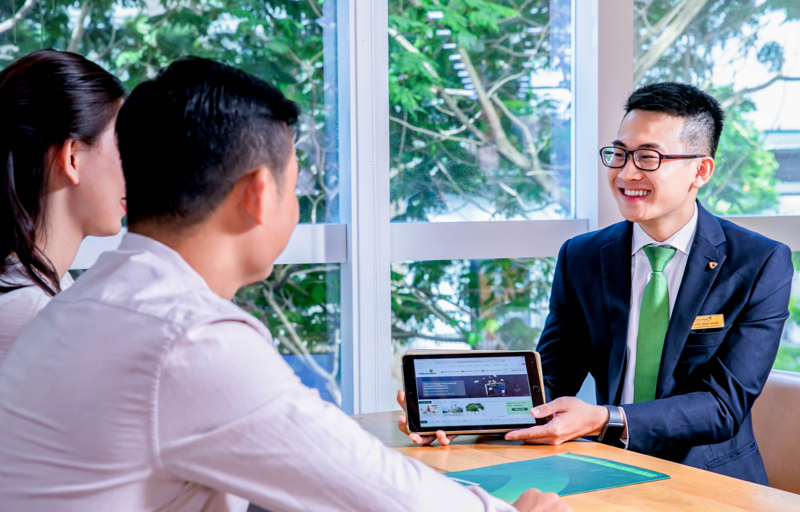 lương nhân viên ngân hàng vietcombank