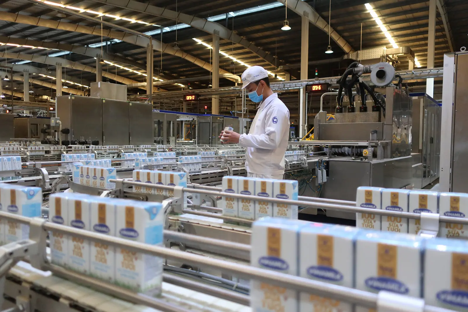 công ty sản xuất thực phẩm vinamilk