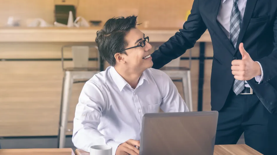 lời nhận xét nhân viên