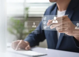 quản lý nhân sự tiếng Anh
