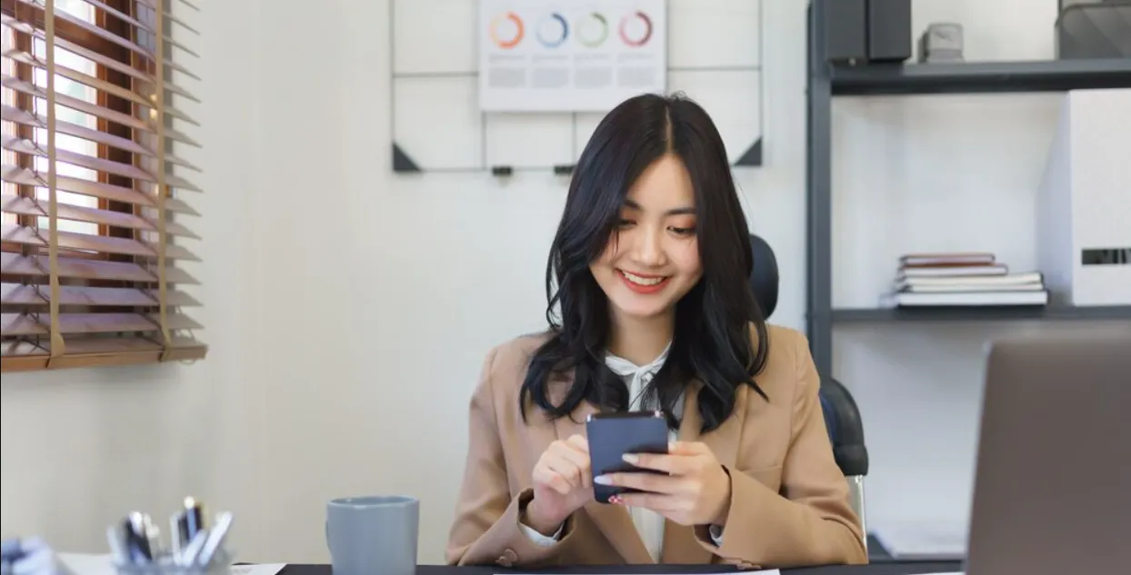 ứng dụng quản trị nhân sự trên iphone