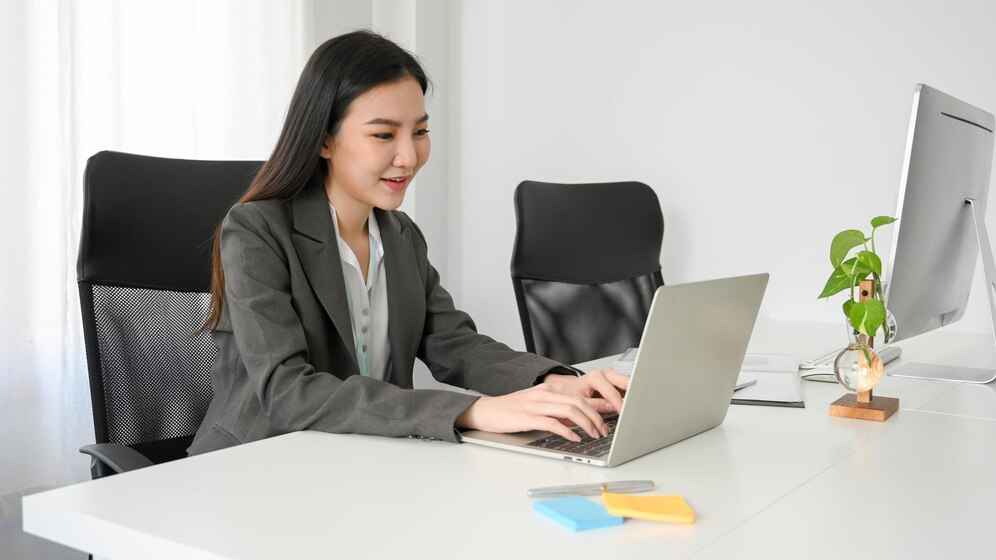 website quản lý nhân sự