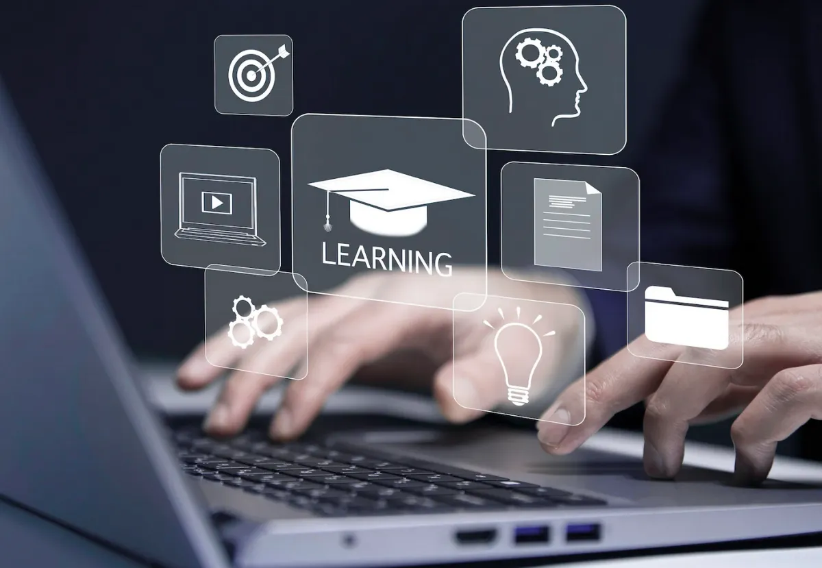 phần mềm học nội bộ tích hợp AI